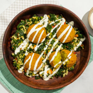 Falafel aurajuustoperunoilla